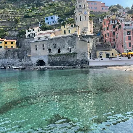 Sotto Il Castello Di - Genovainrelax דירה ורנאצה